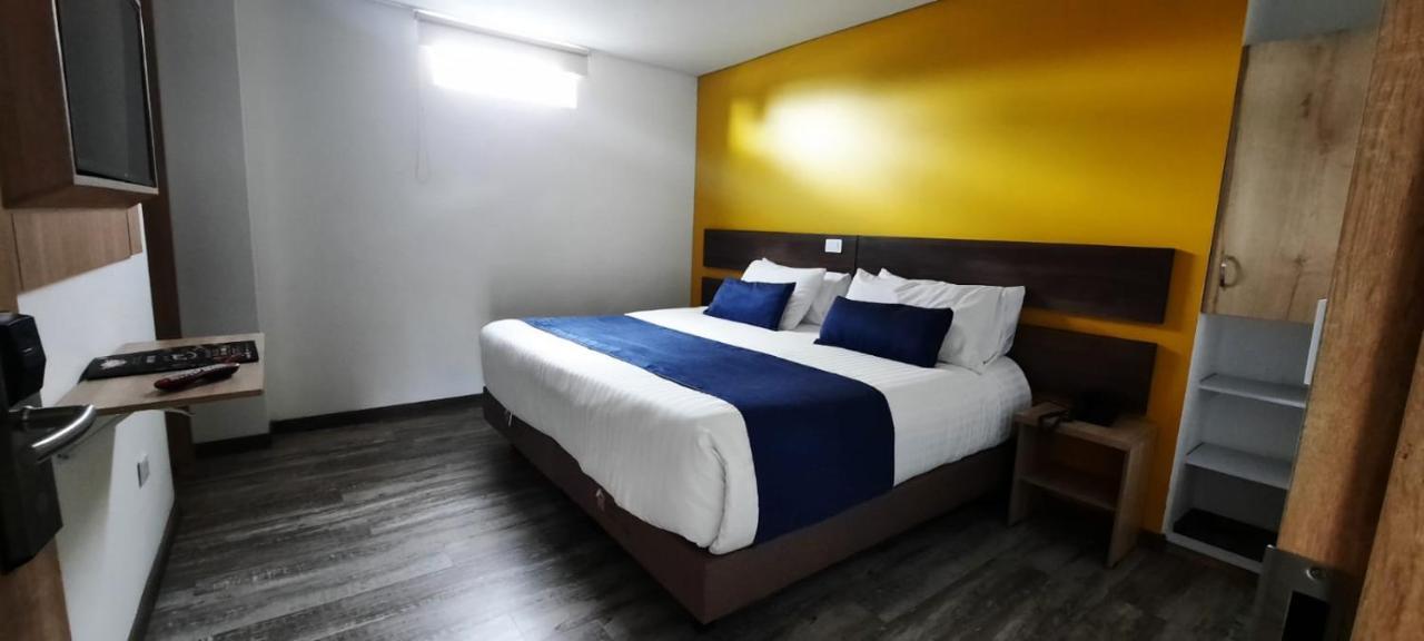 Hm Hotel Expo Inn Bogota Exterior photo